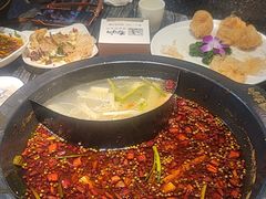 -老船舫·现做活鲜鱼馆(东郊记忆店)