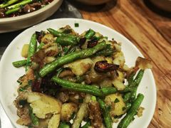 -郑件洋芋饭庄