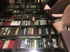 -钟书阁(松江泰晤士小镇店)