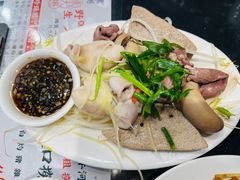 -禄粥·广府味·煲仔粥·宵夜·明档现做(江南西店)