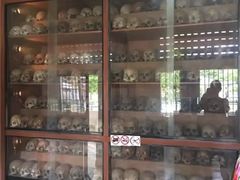 -吐斯廉屠杀博物馆