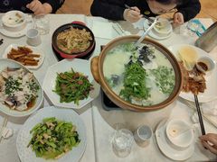 砂锅有机鱼头汤-千岛湖鱼味馆(十字街总店)