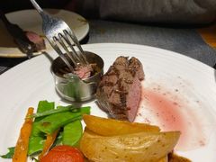 炭烤菲力牛排佐黑胡椒汁-秀·爱尔兰餐吧(上海路店)
