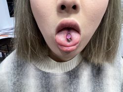 -龙之吻专业刺青·手工耳洞·纹身去色