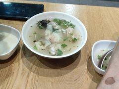 -三好食堂(煎饺·馄饨·肉饼米线·盛世广场店)