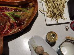 -墨居上隐·院子里火锅(峨眉店)