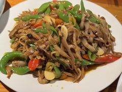 -五谷丰登·胶东海鲜·家常菜(张村店)