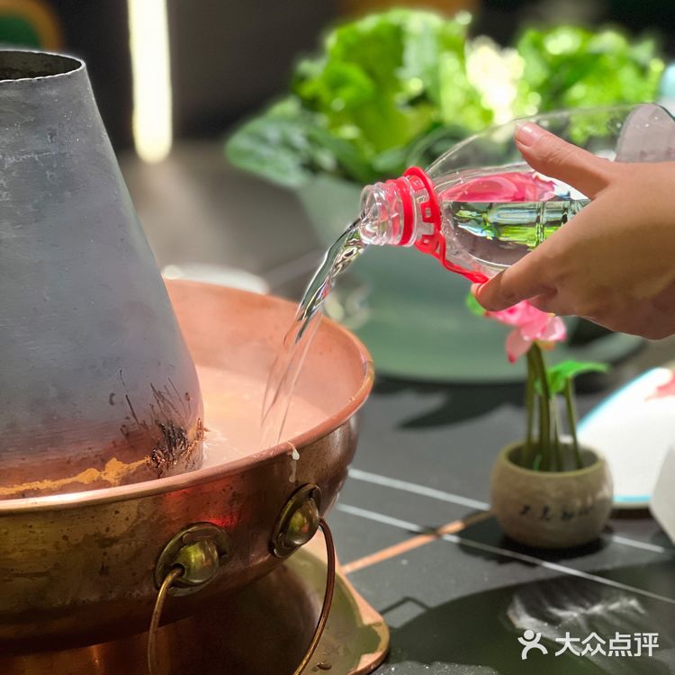 在深圳吃正宗老北京铜锅涮来这里