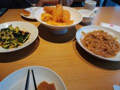 -关东小磨东北菜(上海长风大悦城店)
