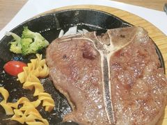 -菲尼克斯牛排店(杉杉奥特莱斯店)