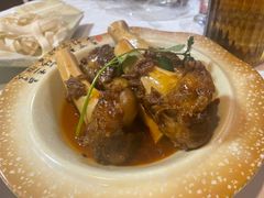 -羊家胡同·龙虾烧烤火锅(龙汇路店)