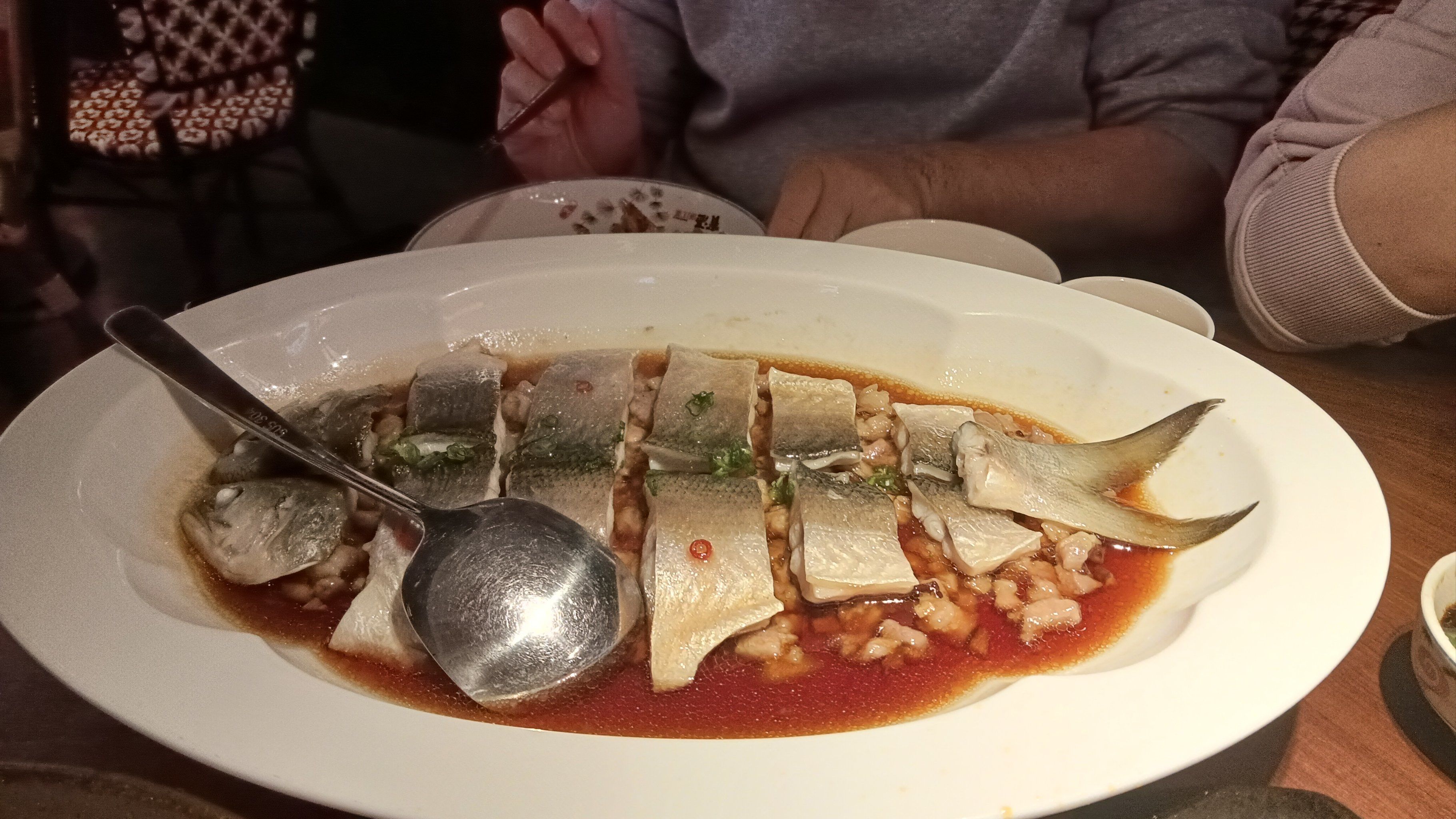 马尾鱼,茄子,咕咾肉和白切鸡,味道皆比较