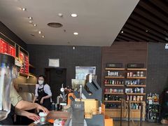 -星巴克臻选(济南万达店)