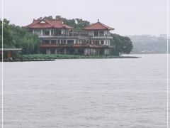 -苏堤停车场
