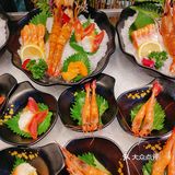 拔草[拔草]又一家海鲜自助新贵“采极鲜”[愉快]