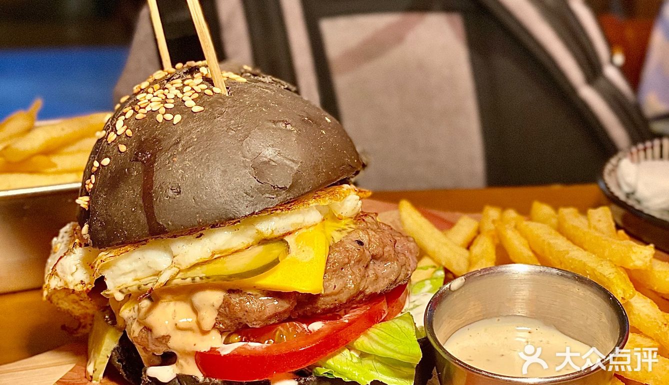 查什么？当然是查理的口袋喇～