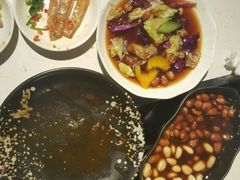 -重庆小天鹅自助火锅店(空港跨境店)