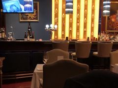 -龙虾酒吧扒房(宁波香格里拉店)