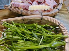 水性杨花-阿婆情腊排骨火锅(金虹路店)