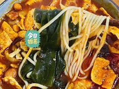 麻辣螺蛳粉中辣-怂猫抓子·成都冒烤鸭