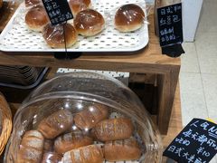 -沁屋面包店(人民东路店)
