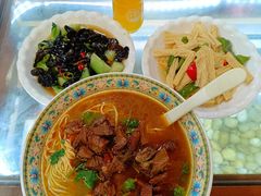 -金杨拉面王小吃面馆·牛三宝面·红烧牛肉粉