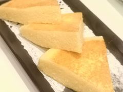 香煎小米糕-喜势点·糖沙翁手工茶点·本地人茶居(永庆坊店)