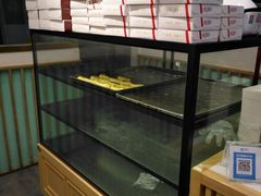 面包甜点陈列柜-老香港蛋糕(梓桐苑店)