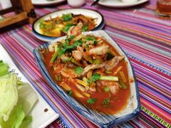 -香巴拉云南餐厅(华莱坞店)