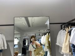 -URBAN REVIVO(富力海珠城店)