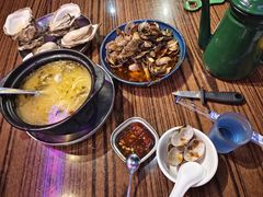 -蚝堡海鲜·威海菜·海肠捞饭·烧烤·亚洲吃蚝公司(幸福门店)