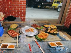 -牛牛牛酸菜煎肉店(望云寺路店)