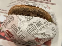 -The Habit Burger Grill 哈比特汉堡(世博店)