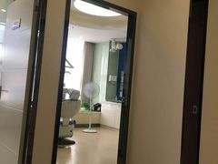 -美酷口腔牙齿矫正(江桥万达店)