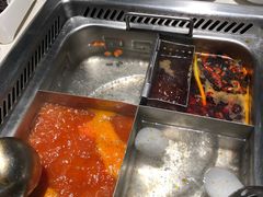 -海底捞火锅鲜切牛肉主题店(长寿路店)