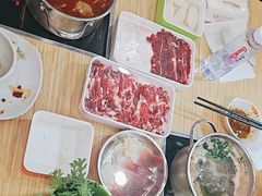 -杨老板·海鲜集市火锅·鲜切牛肉(中防万宝店)