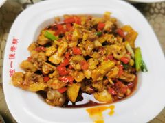 -独一佳老胡湘菜馆(矿山路店)