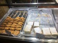 -苹果花园(南泉路店)