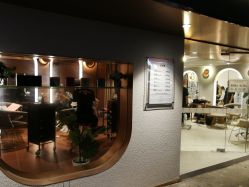 -苏豪路易士·嘉玛发廊