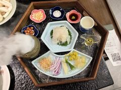 -得意咚瓜·顺德鱼生·冬瓜火锅(深圳首店)