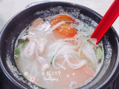 -李记特色罐罐米线(重庆中环大厦店)
