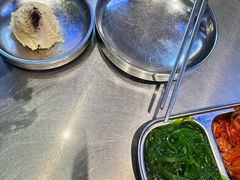 -哈哈碳都·牛肋条无限自助烤肉(台江万达店)