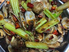 隔壁店的辣炒花蛤-清真·马峰烤肉(小学习北巷店)