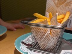-菲滋意式休闲餐厅(北仑银泰城店)