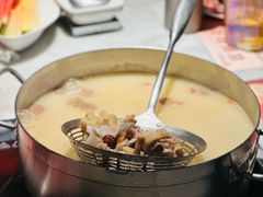 -尚尚仙·酸汤猪手·猪肚鸡火锅(华联万柳购物中心店)