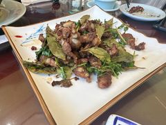 -宾朋海鲜饭庄(兴海路店)