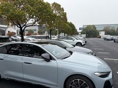 -上海永达奥诚奥迪4S店(申江路店)