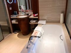 -西双版纳融创皇冠假日度假酒店