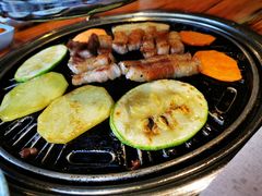 -唯成•韩国炭火烤肉 유성고기