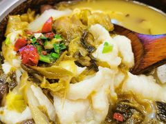 -周鱼小馆石锅酸菜鱼(活力汇店)